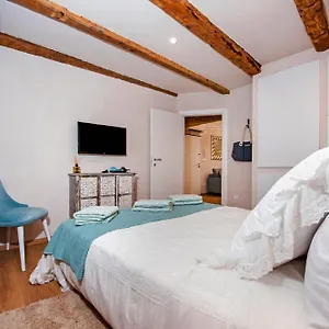  Appartamento Casa De Amicis Croazia